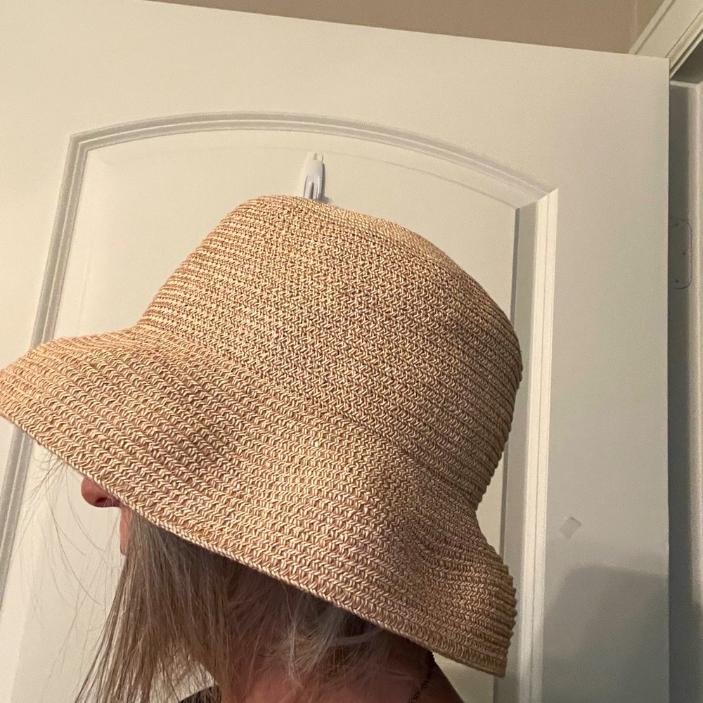 Chico’s paper straw sun/bucket hat beige